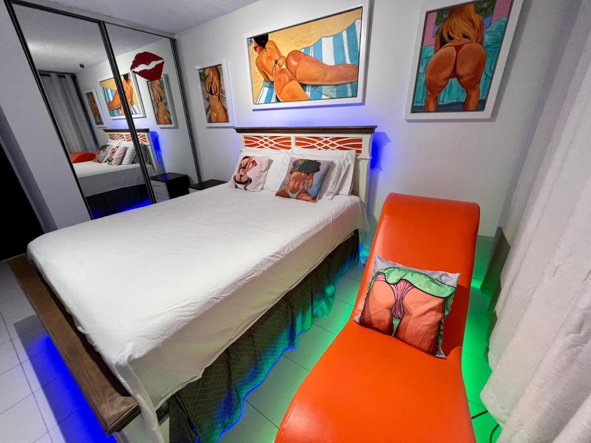 Hobie Oceanfront Apartment At Isla Verde San Juan Exterior foto